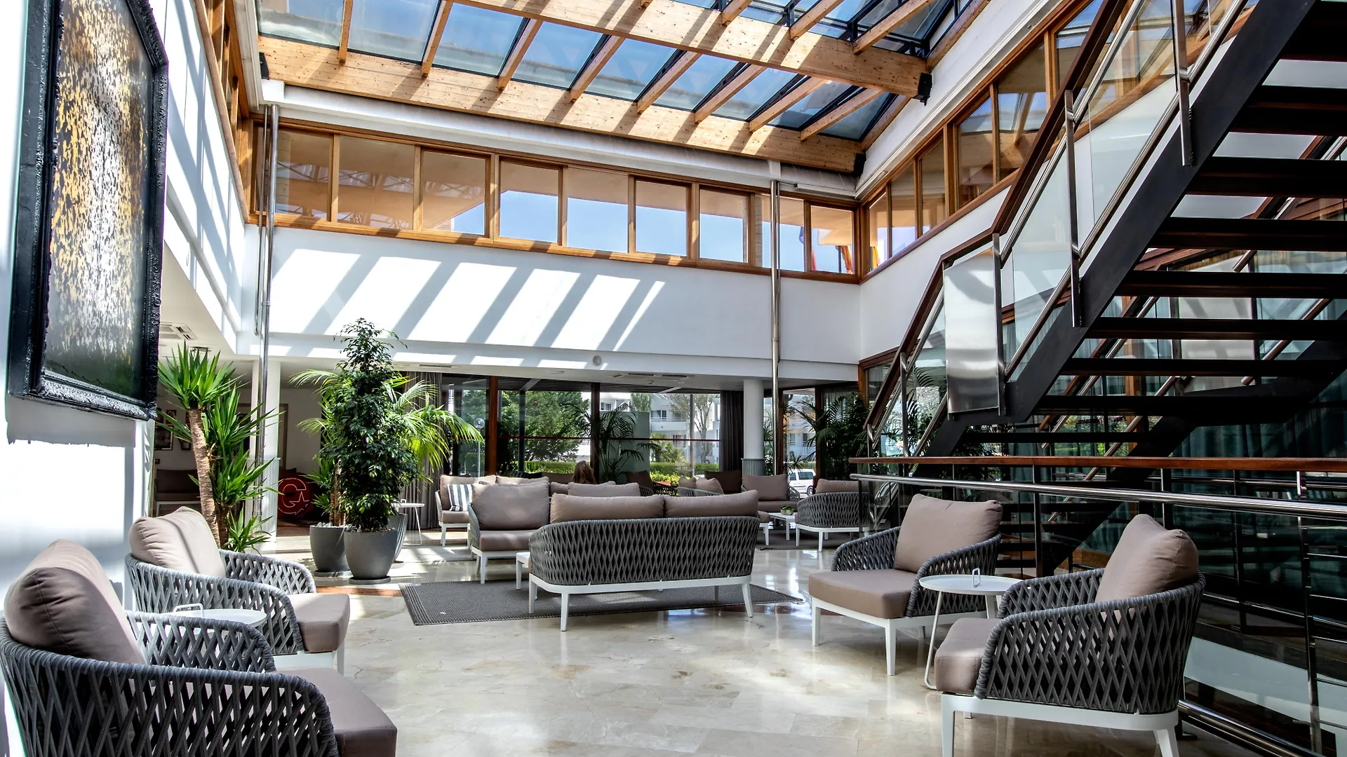 Aparthotel Duva & Spa Port de Pollenca Spain